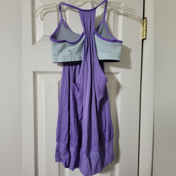 Lululemon Women Purple tankTop Size 4 Scoop Neck Racerback BuiltIn Bra Pullover - Picture 2 of 3